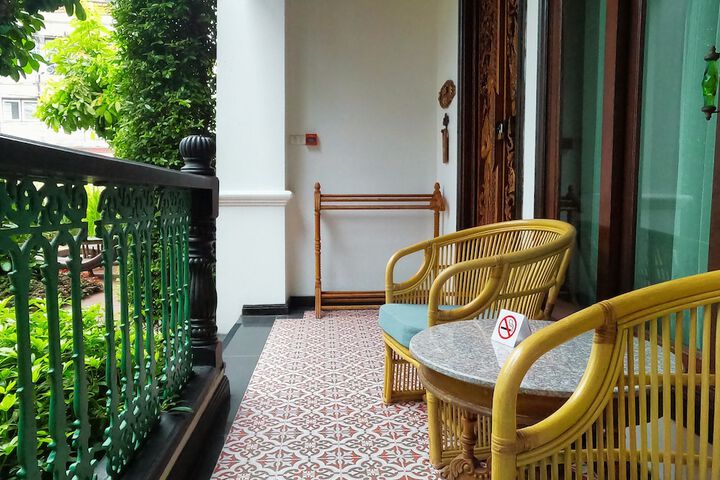 Room 25 of 77