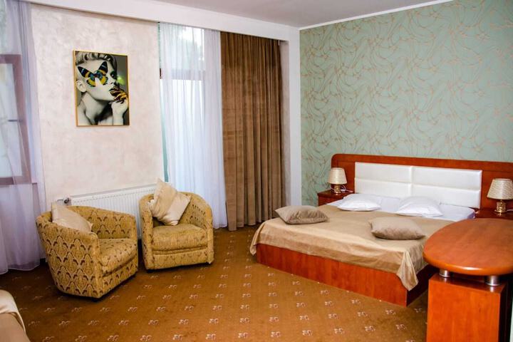 Room 29 of 37