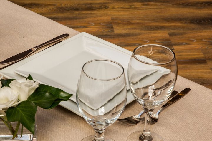 Dining 37 of 64