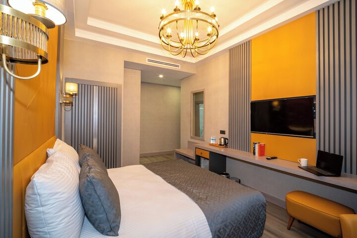 Room 16 of 58