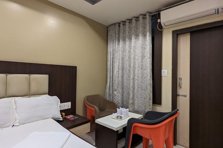Room 72 of 150