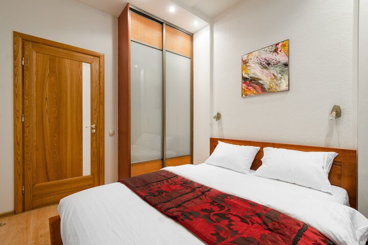 Room 28 of 171