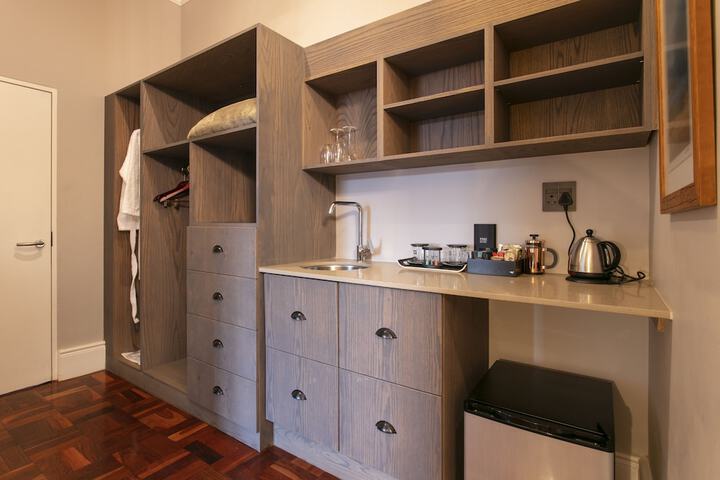Room 10 of 89