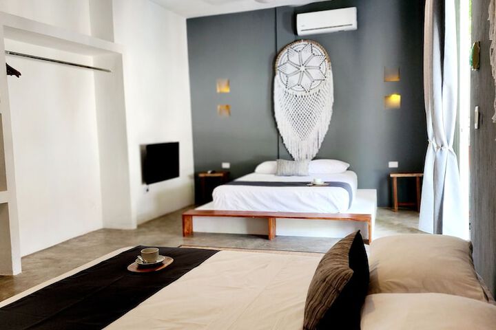 Room 7 of 51