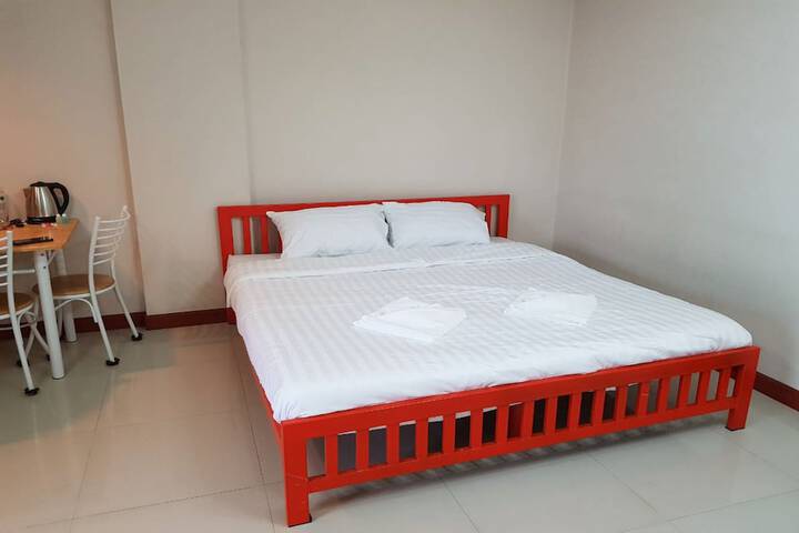 Room 6 of 34