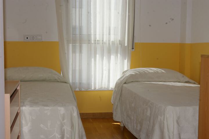 Room 5 of 32
