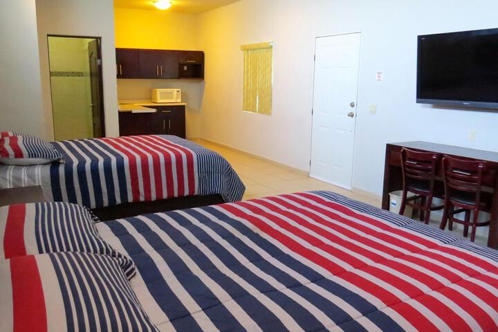 Room 8 of 33