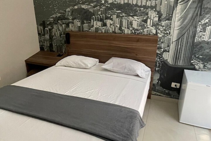 Room 21 of 31