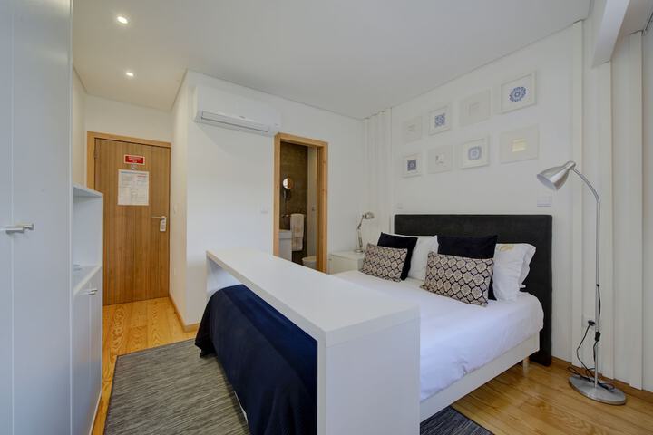 Room 15 of 36