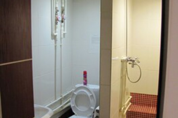 Room 2 of 23