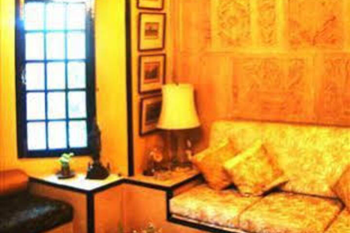 HERITAGE INN