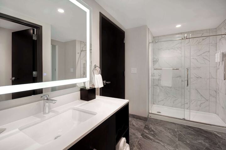 Bathroom shower