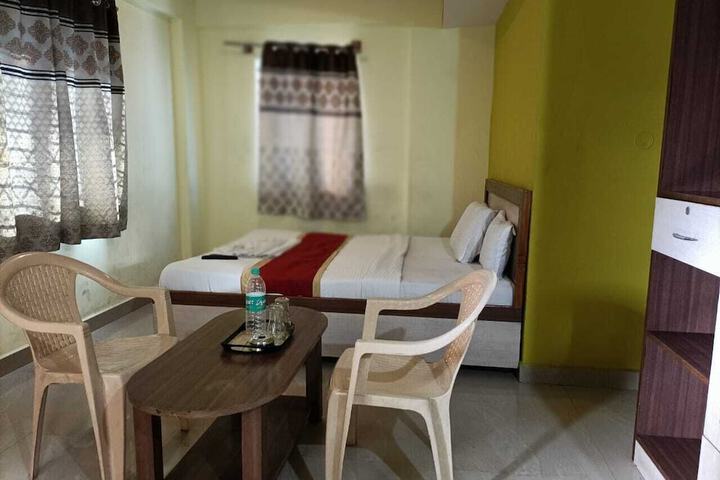 Room 6 of 6