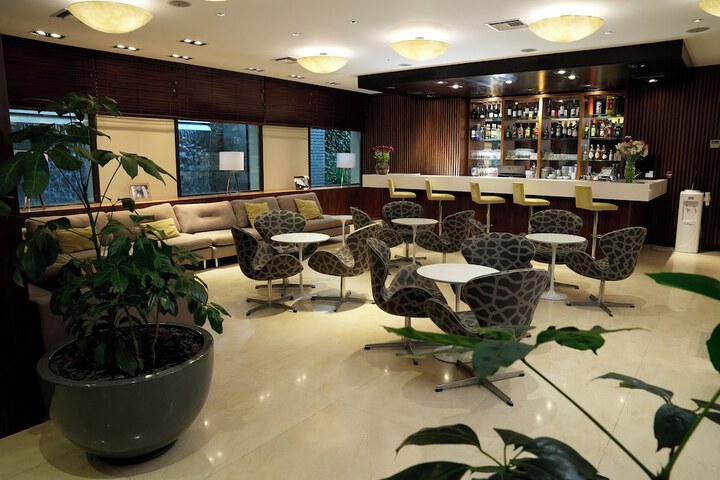 Snack bar