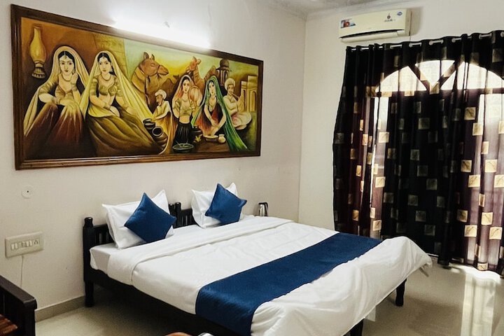 Room 9 of 26