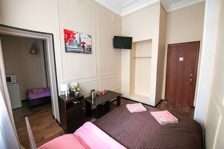 Room 27 of 35