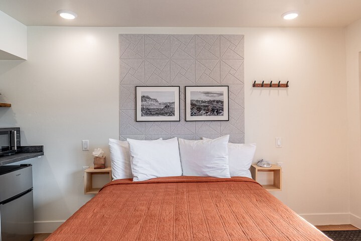 Room 30 of 120