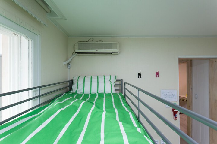Hotel Suite Photo