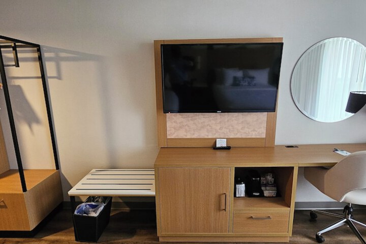 Room amenity