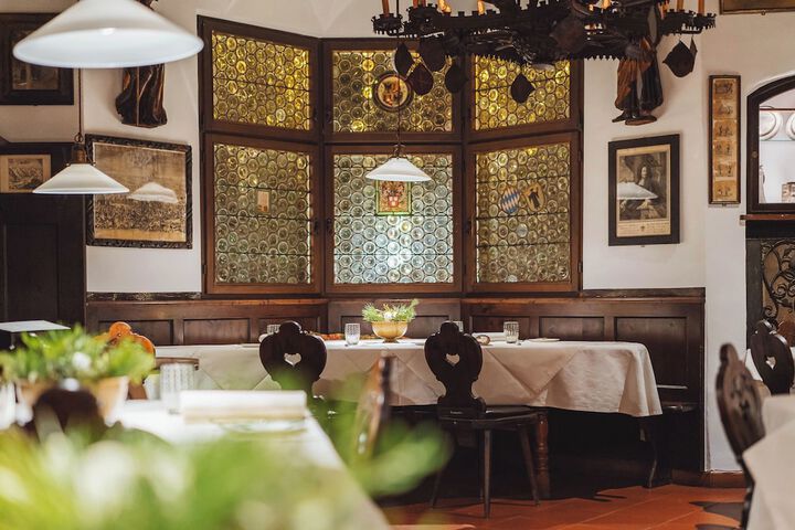 Dining 70 of 83