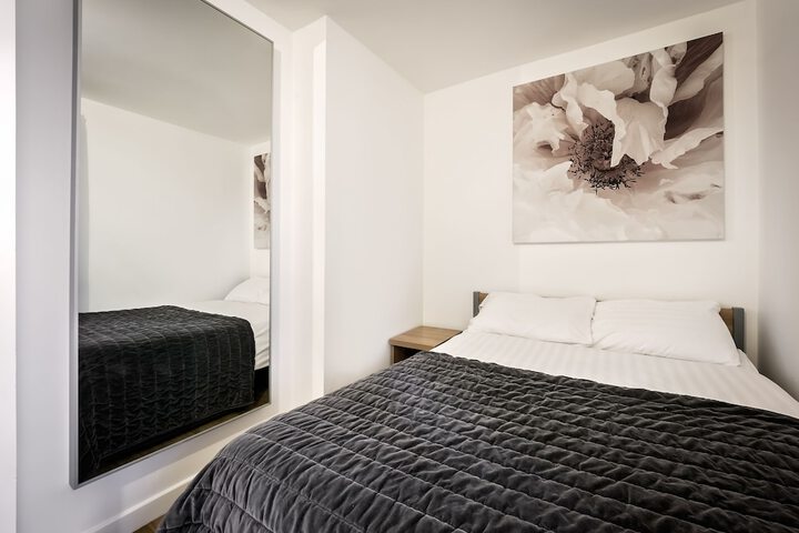 Room 19 of 49