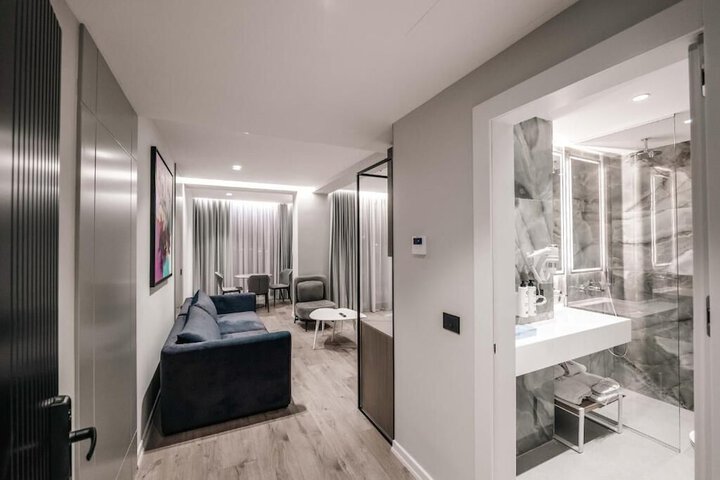 Room 31 of 186