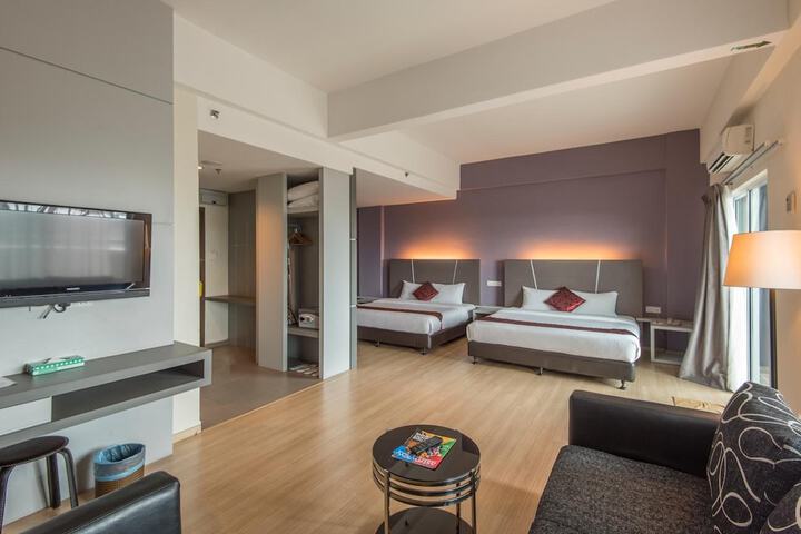 Room 16 of 51
