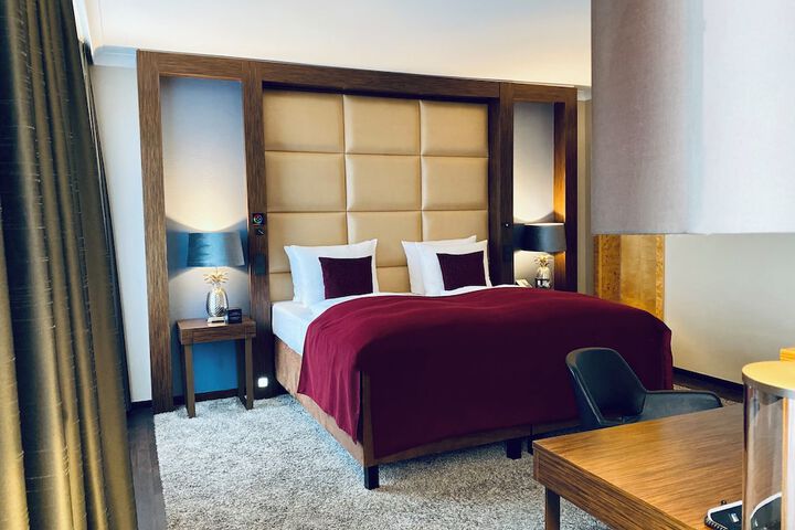 Room 60 of 173