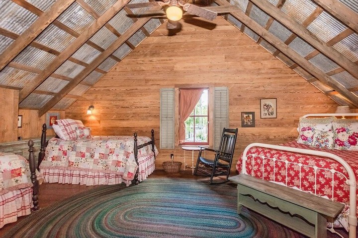 Room 3 of 35
