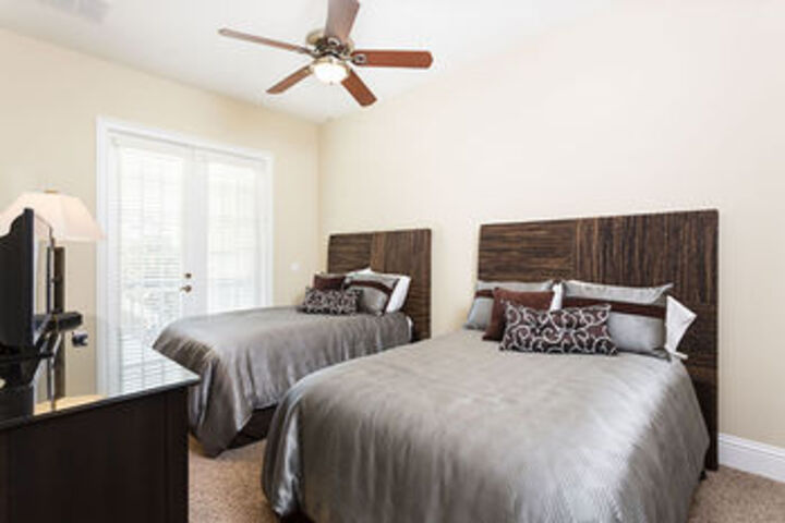 Room 25 of 62