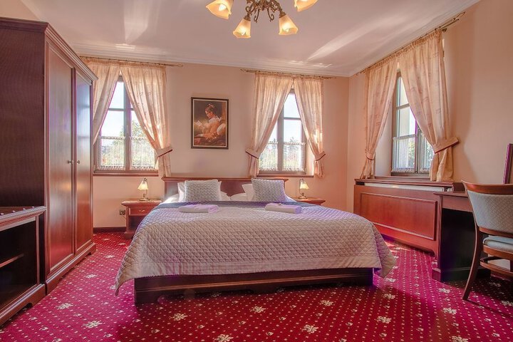 Room 10 of 59