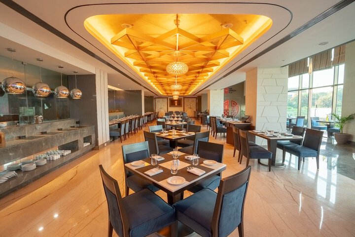 Dining 71 of 140