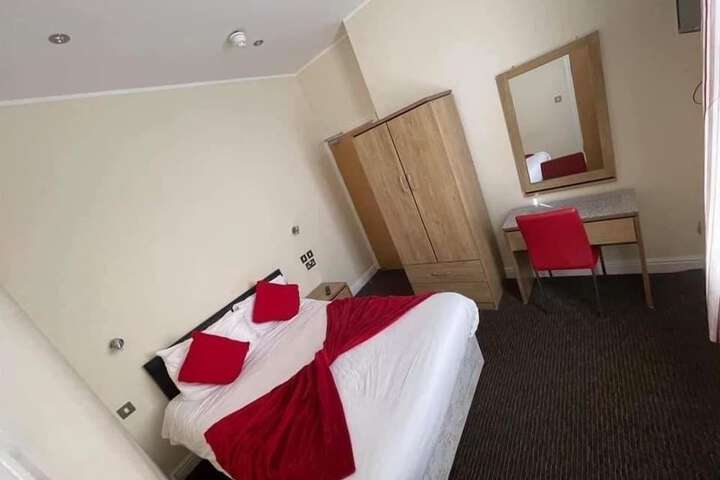 Room 26 of 54