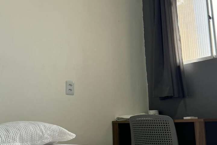 Room 4 of 6