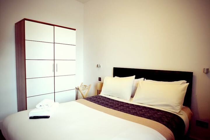 Room 4 of 29