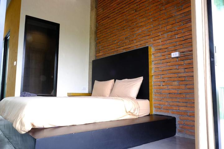 Room 16 of 49