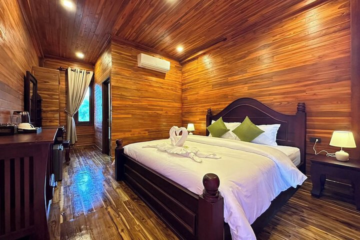 Room 10 of 26