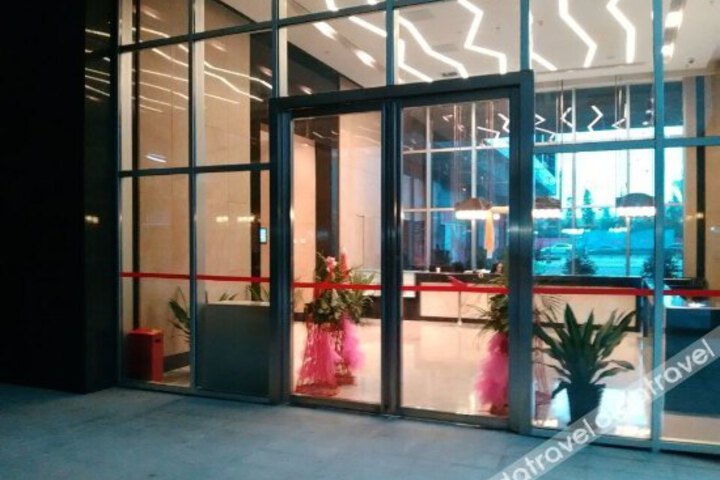Liangjiang Yihao Hotel