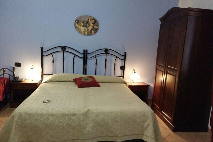 Room 13 of 48