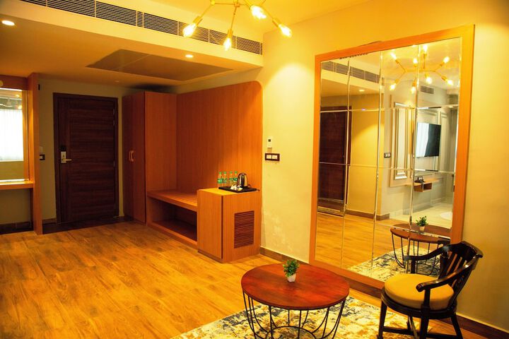 Room 19 of 29
