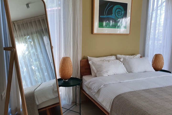 Room 12 of 86