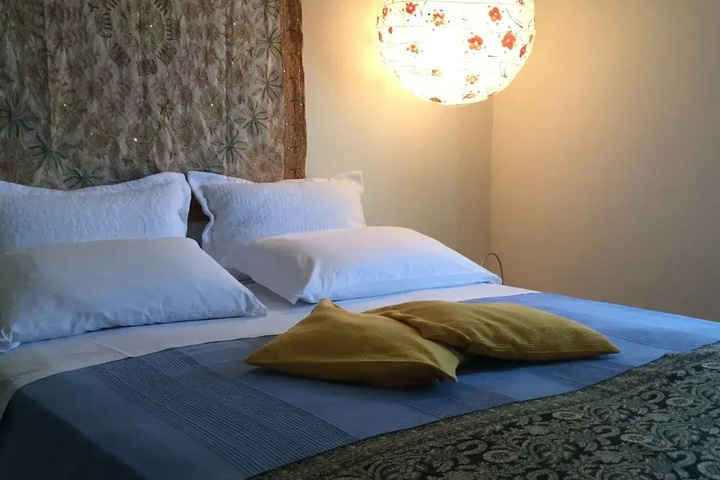 Room 2 of 26