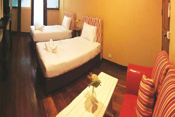 Room 13 of 64