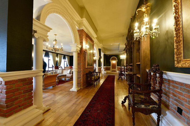 Lobby Entry