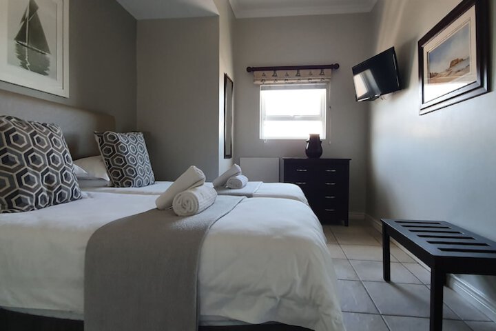 Room 12 of 49