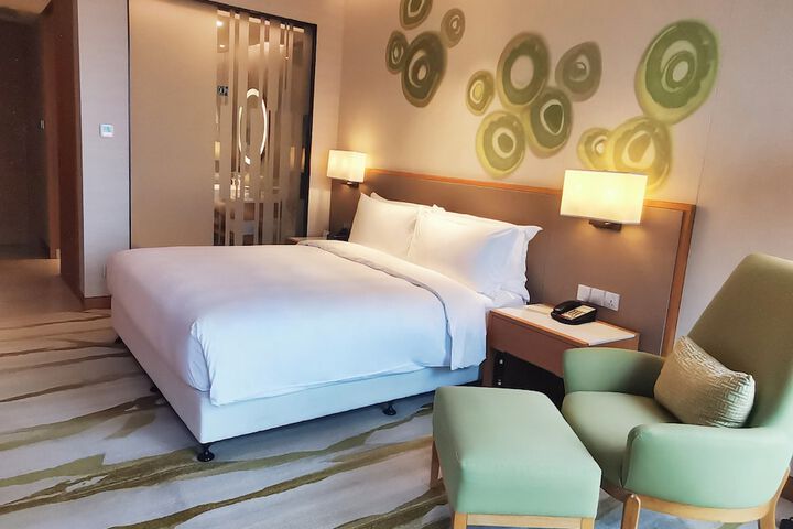 Room 21 of 92