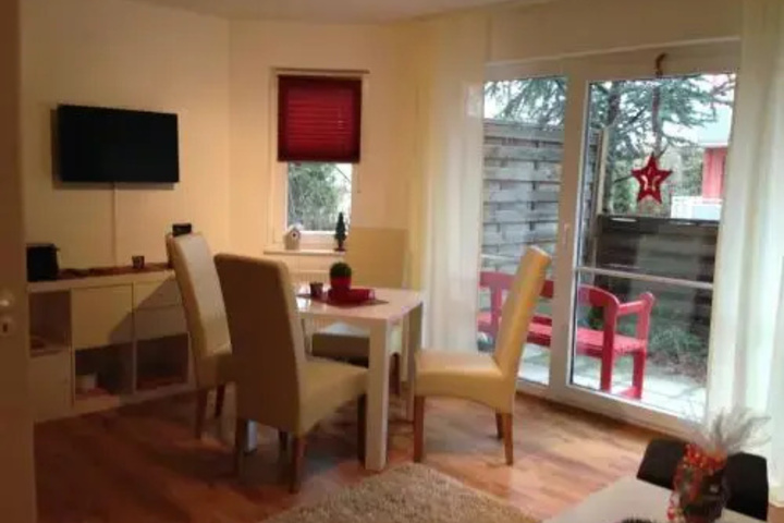 Room 3 of 15