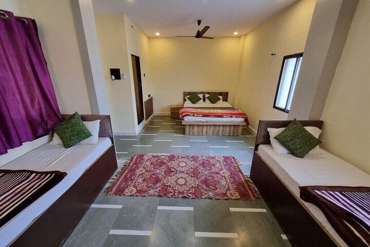 Hotel Shree Shivtam