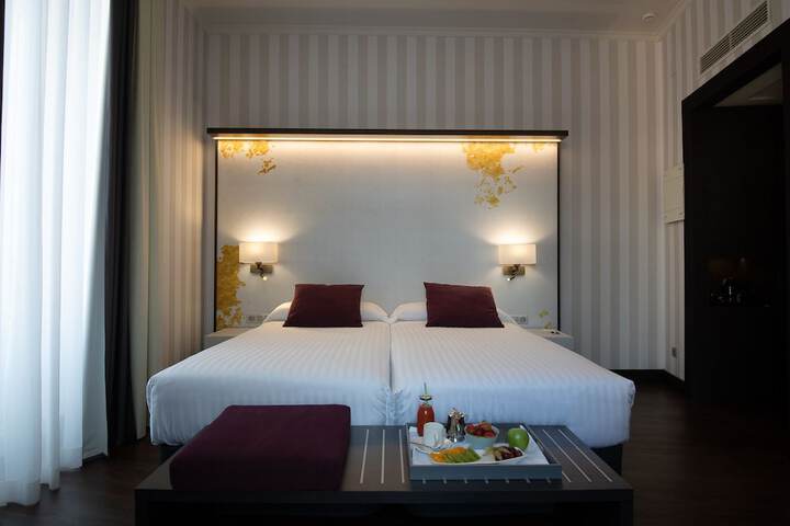 Room 15 of 44