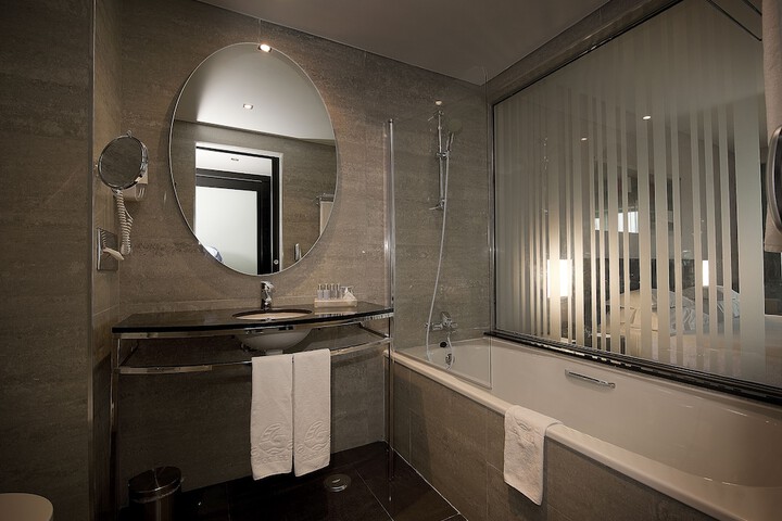 Clean Restrooms